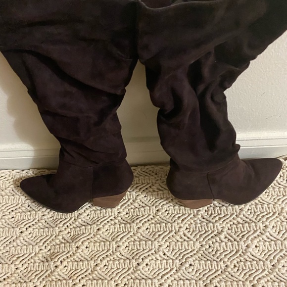 Block heeled boots - Picture 2 of 4